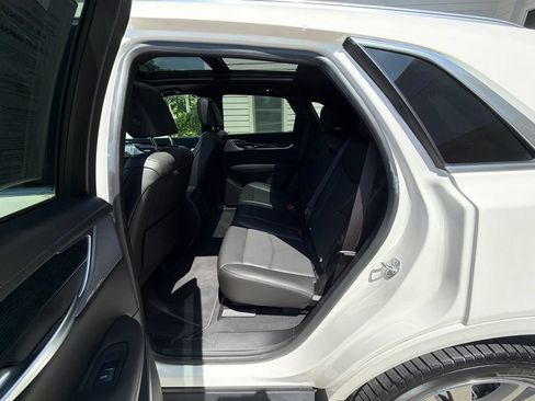 Used 2025 Cadillac XT5 Premium Luxury AWD/4WD image 38