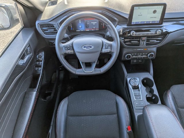 Used 2025 Ford Escape ST-Line Select AWD/4WD image 16