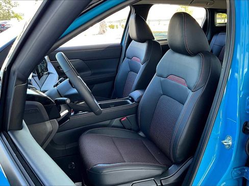 New 2026 Nissan Kicks SR image 9