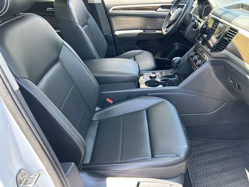 Used 2023 Volkswagen Atlas SE AWD/4WD image 8