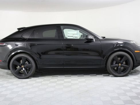 New 2026 Porsche Cayenne Coupe image 8