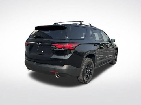 Used 2022 Chevrolet Traverse LT w/ LPO, 'HIT The Road' Package AWD/4WD image 16