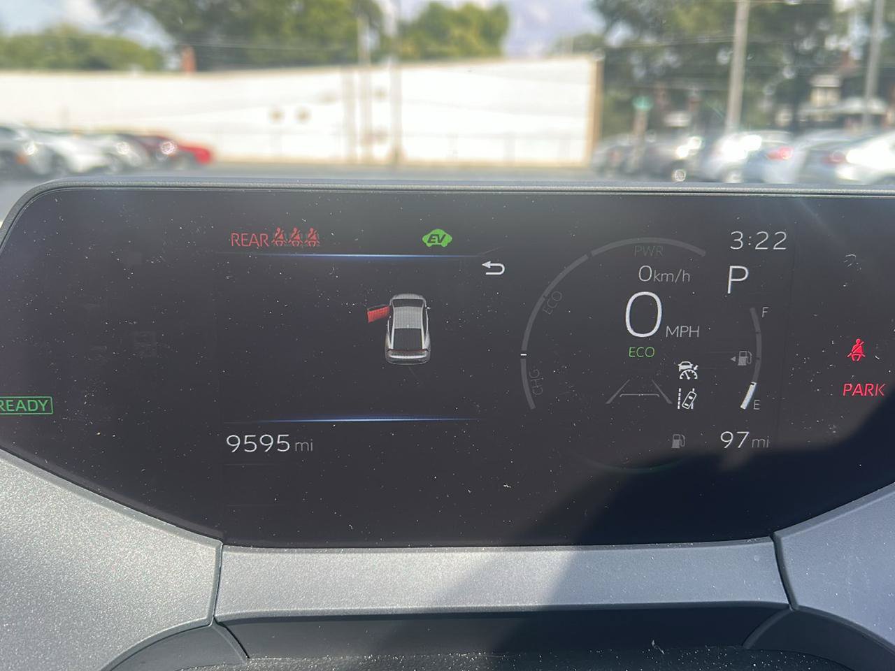 Used 2025 Toyota Prius FWD image 18