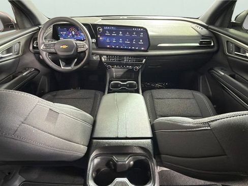 Certified 2026 Chevrolet Traverse LT FWD image 35