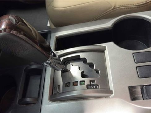 Used 2015 Toyota 4Runner Limited image 28