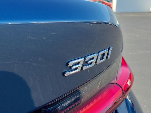 Used 2025 BMW 330i Sedan image 5