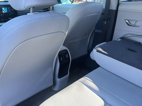 Used 2025 Hyundai Kona Limited image 31
