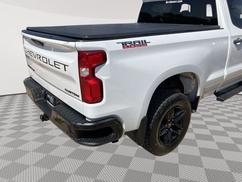 Used 2022 Chevrolet Silverado 1500 Custom Trail Boss w/ LPO, Dark Essentials Package AWD/4WD image 18
