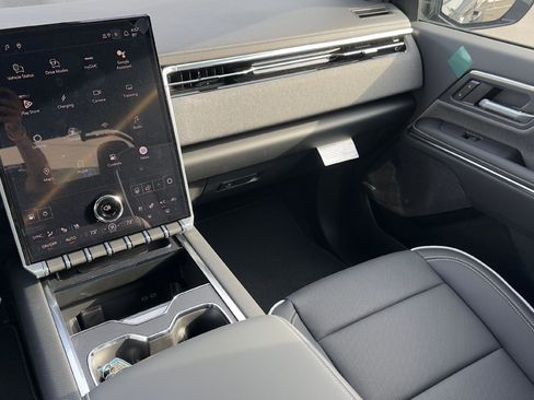 New 2026 GMC Sierra EV Elevation w/ Premium Package image 9