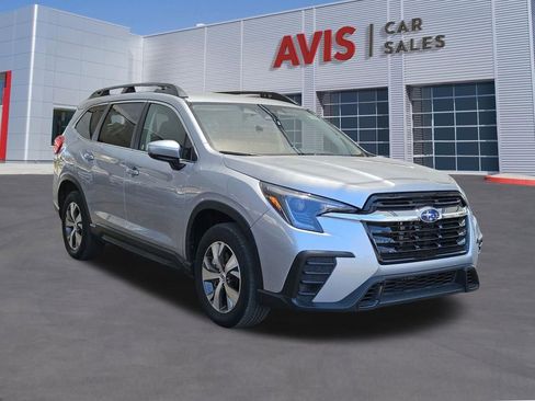 Used 2025 Subaru Ascent Premium AWD/4WD image 9