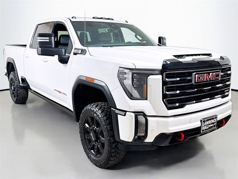 Used 2024 GMC Sierra 2500 AT4 w/ AT4 Premium Plus Package image 3