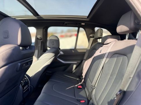 Used 2022 BMW X5 xDrive45e w/ Climate Comfort Package image 22