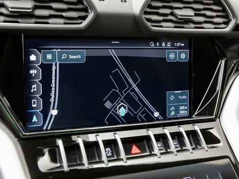 Used 2022 Lamborghini Urus image 33