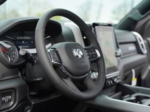New 2026 RAM 1500 Laramie AWD/4WD image 24