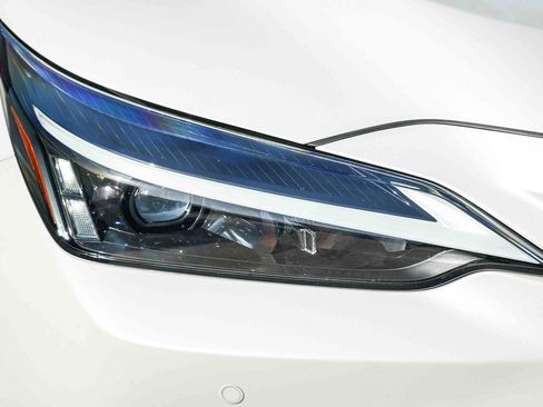 Used 2025 Lexus NX 250 FWD w/ Accessory Package (Z1) image 8