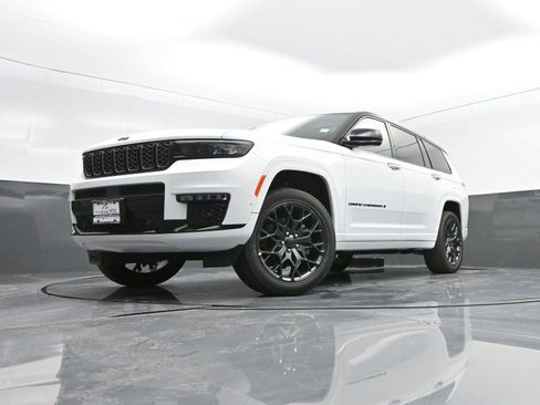 Used 2025 Jeep Grand Cherokee L Summit image 50