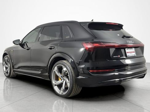 Used 2023 Audi e-tron S Prestige w/ Prestige Package AWD/4WD image 3