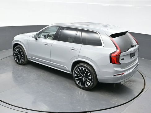 New 2026 Volvo XC90 T8 Ultra w/ Protection Package Premier AWD/4WD image 24