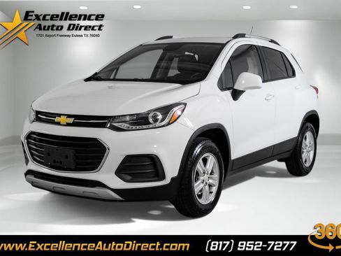 Used 2022 Chevrolet Trax LT w/ Driver Confidence Package image 1