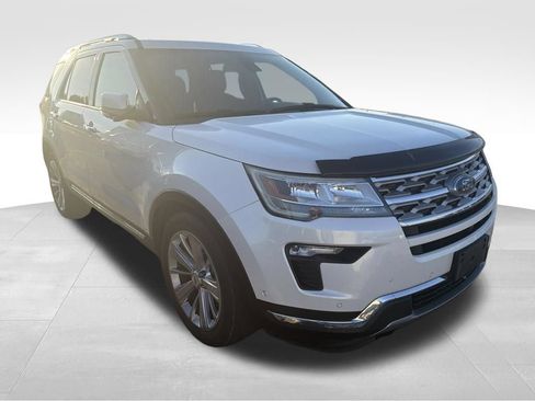 Used 2018 Ford Explorer Limited w/ Equipment Group 301A FWD image 14