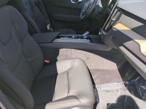New 2026 Volvo XC60 B5 Plus w/ Climate Package AWD/4WD image 19