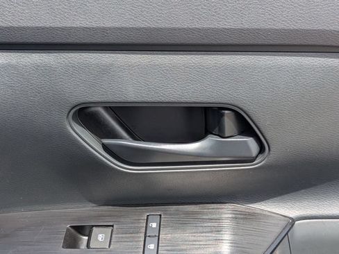 Used 2025 Nissan Kicks S w/ Charging Package FWD image 34