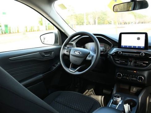 Used 2025 Ford Escape Active image 25