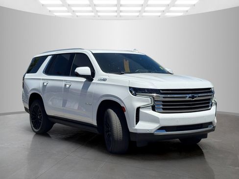 Used 2023 Chevrolet Tahoe High Country AWD/4WD image 3