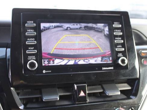 Used 2024 Toyota Camry SE image 28