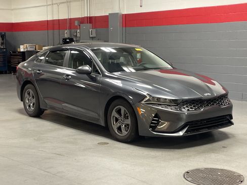 Used 2021 Kia K5 LXS FWD image 2