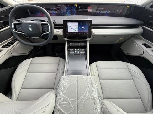 New 2026 Lincoln Nautilus Premier image 7