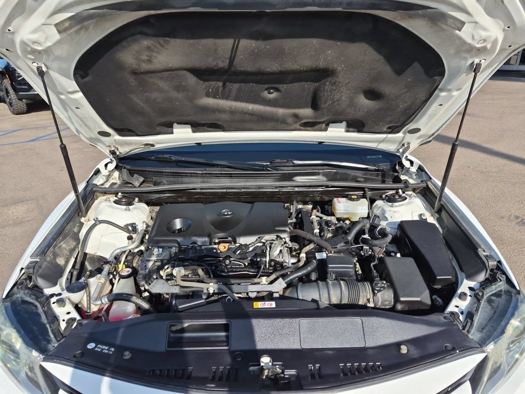 Used 2019 Toyota Camry LE FWD image 30