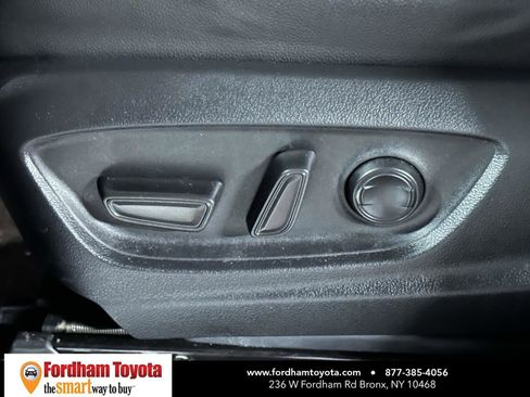 Certified 2025 Toyota Corolla Cross XLE AWD/4WD image 19