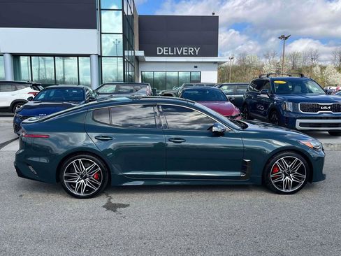 Used 2022 Kia Stinger GT2 image 26