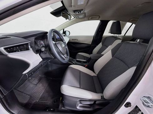 Used 2023 Toyota Corolla LE FWD image 12