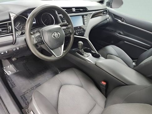 Used 2020 Toyota Camry LE image 25