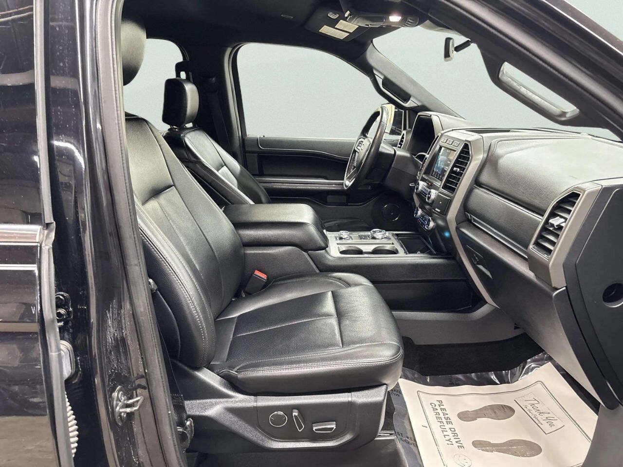 Used 2019 Ford Expedition XLT AWD/4WD image 24