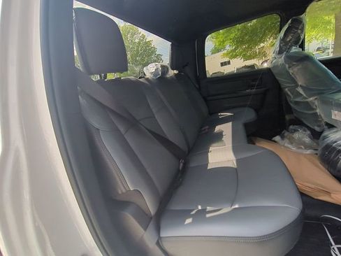 New 2026 RAM 3500 Tradesman image 32