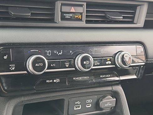 Used 2023 Honda Pilot EX-L image 15