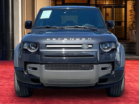 Used 2023 Land Rover Defender 90 X-Dynamic SE AWD/4WD image 3