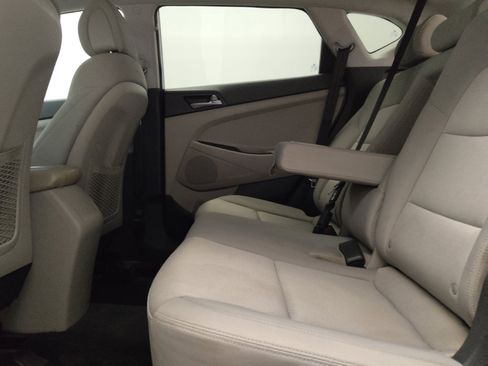 Used 2017 Hyundai Tucson SE FWD image 18