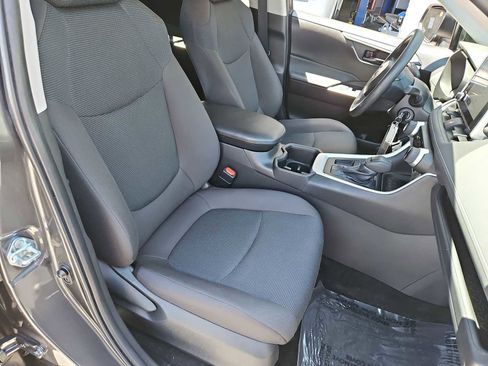 Used 2023 Toyota RAV4 LE FWD image 20