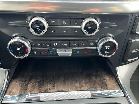 Used 2021 Ford F150 Lariat w/ Equipment Group 502A High image 44