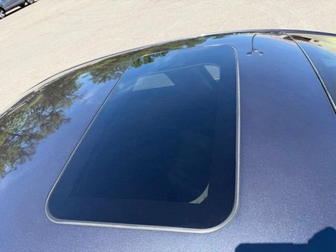 Used 2013 Lincoln MKZ FWD image 35