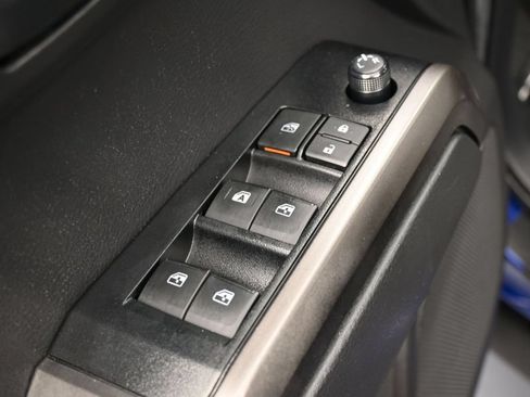 Used 2022 Toyota Tacoma SR5 RWD image 14