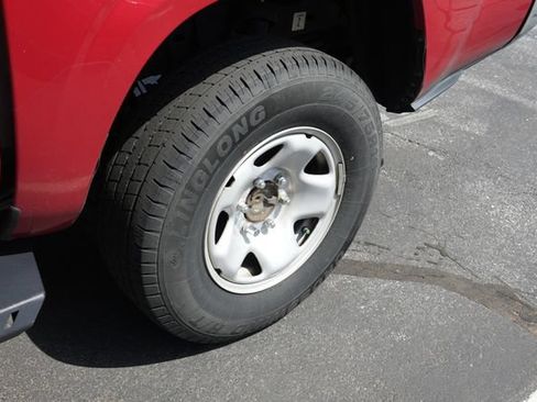 Used 2020 Toyota Tacoma SR5 RWD image 5