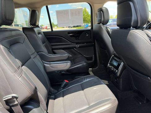 Used 2020 Lincoln Aviator Reserve w/ Equipment Group 201A AWD/4WD image 33