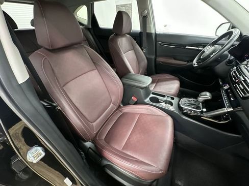 Certified 2023 Kia Seltos SX w/ SX Sunroof Package image 27