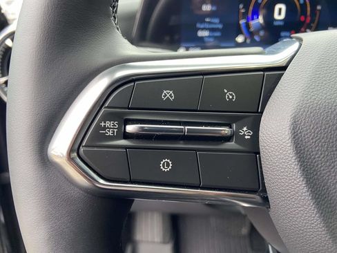 Used 2026 Chevrolet Equinox LT FWD image 29