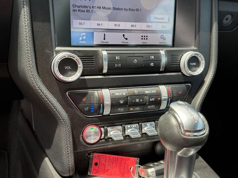 Used 2019 Ford Mustang GT Premium w/ GT Performance Package RWD image 21